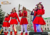 Вокальный ансамбль украинской, народной музыки "Guliay Dusha" на мероприятиив Киеве