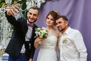 Ведущий Роман Зварыч на свадебной церемонии в Киеве