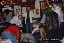 Піратське свято з ведучим, музикою й танцями Тематичний Новий рік із розважальною програмою