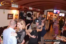 Останні кадри піратської вечірки на Новий рік Гості завершують святкування Нового року в Києві