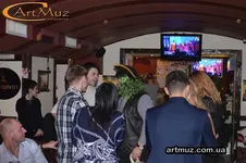 Конкурс усмішок на новорічній піратській вечірці Учасники конкурсу усмішок під час вечірки