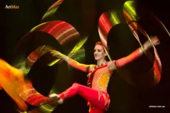 Лиза — динамичное шоу с хула-хупами для корпоративов Артистка Лиза показывает динамичное шоу с хула-хупами для корпоративов праздников и мероприятий
