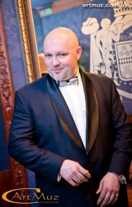 Руслан Алексеев - универсальный ведущий, тамада Киев