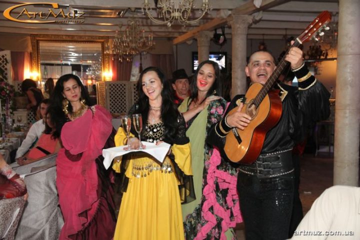 Цыганский ансамбль "Цыганские звезды" на свадьбу, корпоратив, праздники, юбилеи, банкеты в Киеве, Украине