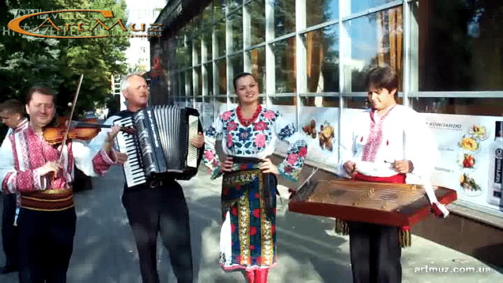 Народний ансамбль "Свято" на свята корпоративи весілля, ювілеї, дні народження у Києві