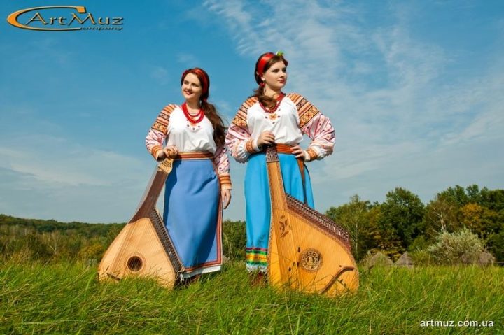 Дуэт бандуристок Злата на корпоратив, свадьбу, праздник юбилей, мероприятия в Киеве, Украине