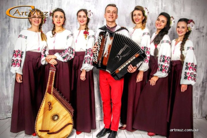 Естрадно-фольклорний, вокально-інструментальний ансамбль в Києві "SoloMia" (Соломія) на свята, заходи