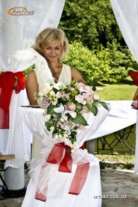Лиана Силенко - церемониймейстер выездных церемоний, свадьбы в Киеве