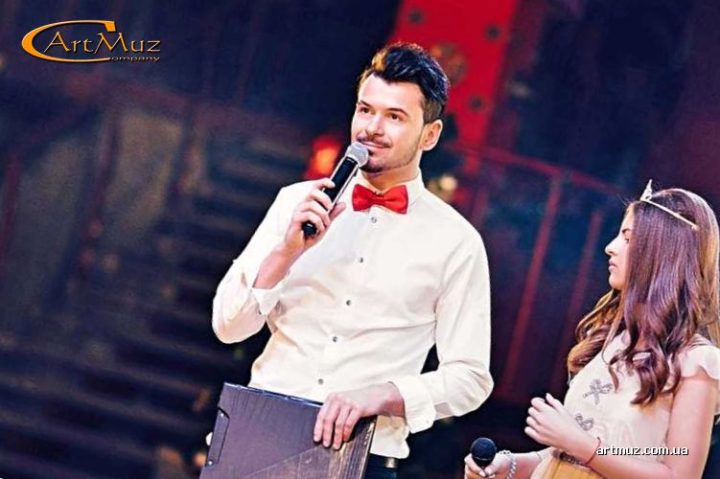 Олександр Шенгер - тамада і співак в Київі на корпоративні, приватні заходи, свята весілля, ювілеї