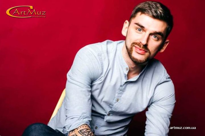 Андрій Рибак - ведучий заходів, комік, актор Ліги Сміху в Київі, Львові, Тернополі, Івано-Франківську, Одесі