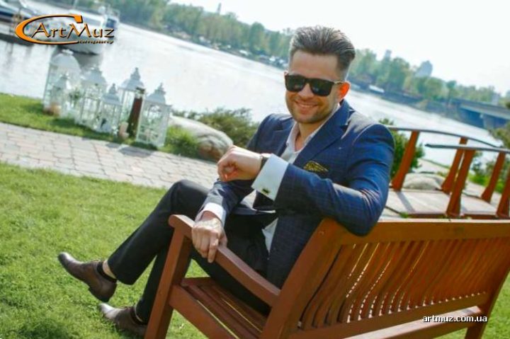 Дмитро Толочко - ведучий, тамада в рр. Київ, Львів, Одеса, Дніпро, Черкаси корпоративних, приватних свят, заходів