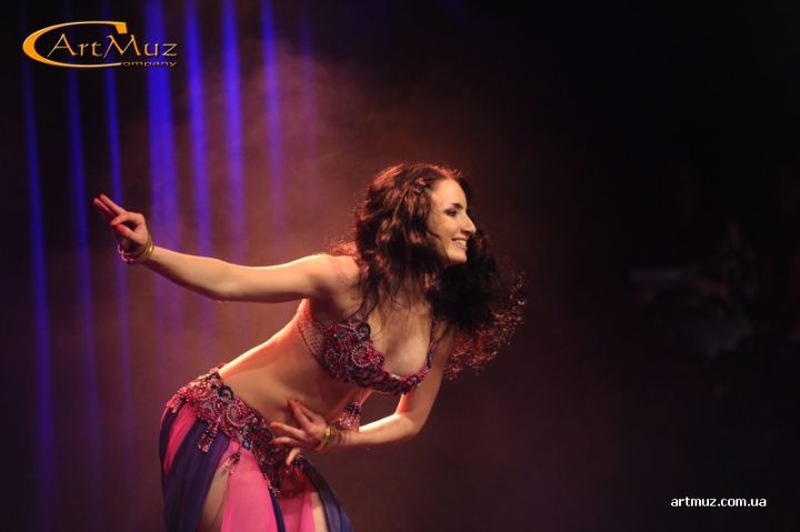 Камелія (Kamelia) - східна танцівниця на весілля, ювілей, корпоратив, заходи в Київі
