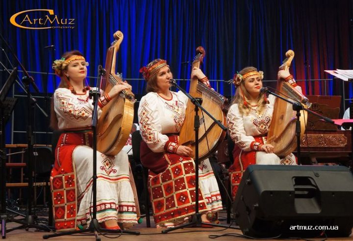 "Трио бандуристок Украинского радио" в Киеве, по Украине на праздничные, деловые мероприятия, ивенты