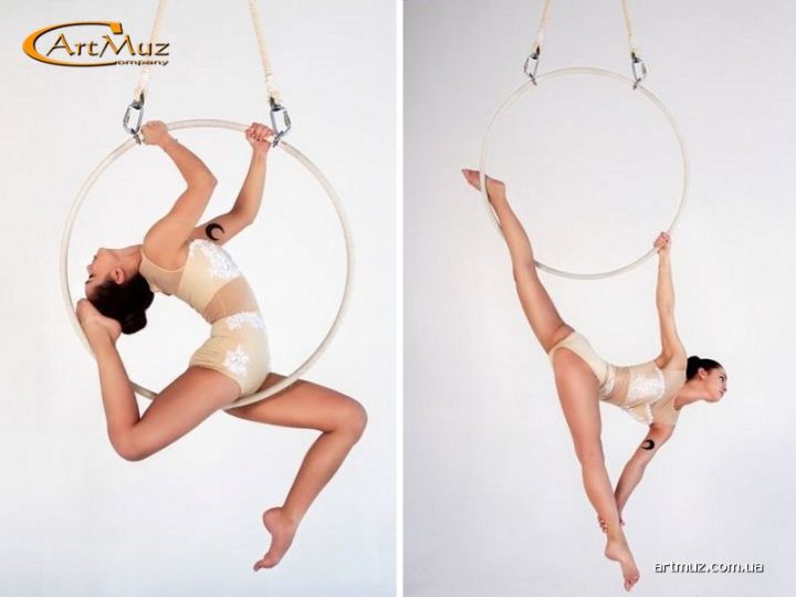 Анна Руднєва - повітряний обруч (aerial hoop) на корпоратив, вечірку, свята у Києві, Україні.